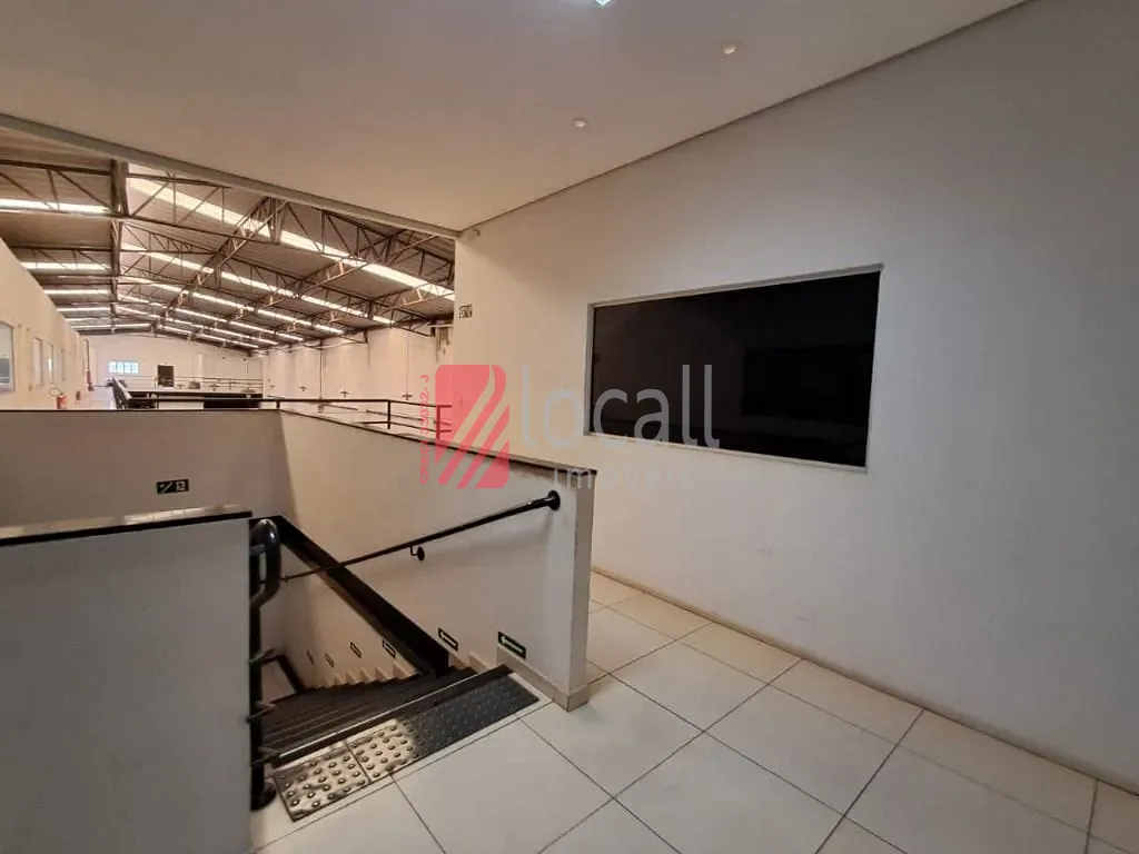 Galpão / Depósito / Armazém  à venda e aluguel, 1430m² — foto 11 de 16