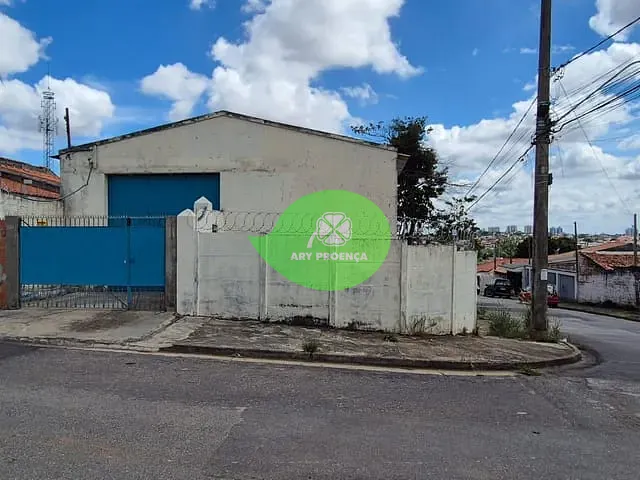 Galpão / Barracão com 360m², à venda ou para alugar, no bairro Jardim Simus em Sorocaba