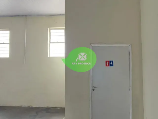 Galpão / Barracão com 360m², à venda ou para alugar, no bairro Jardim Simus em Sorocaba