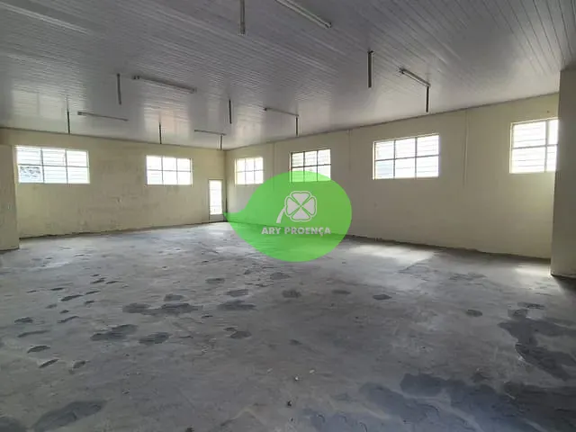 Galpão / Barracão com 360m², à venda ou para alugar, no bairro Jardim Simus em Sorocaba