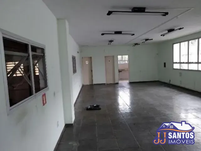 Galpão / Barracão com 1620m², à venda, no bairro Quinta da Boa Vista (Residencial) em Itaquaquecetuba