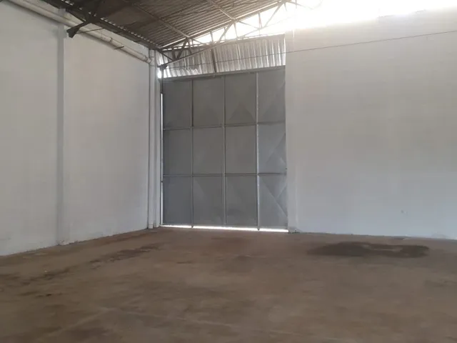 Galpão / Barracão com 510m², para alugar, no bairro Jardim Nina (Fazendinha) em Santana de Parnaíba
