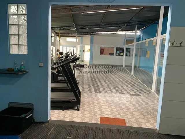 Galpão / Barracão com 721m², à venda, no bairro Jardim Jacinto em Jacareí