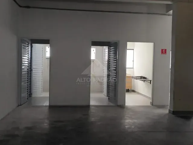 Galpão / Barracão com 250m², para alugar, no bairro Jardim Sônia Maria em Mauá