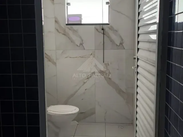 Galpão / Barracão com 250m², para alugar, no bairro Jardim Sônia Maria em Mauá