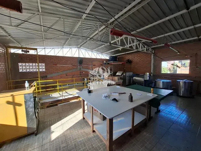 Galpão / Barracão com 573m², para alugar, no bairro Centro em Blumenau
