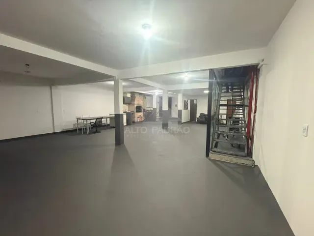 Galpão / Barracão com 200m², para alugar, no bairro Jardim Campo Verde em Mauá