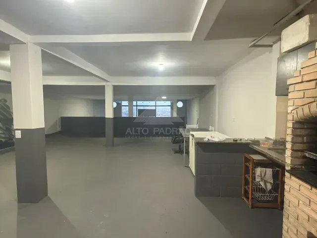 Galpão / Barracão com 200m², para alugar, no bairro Jardim Campo Verde em Mauá