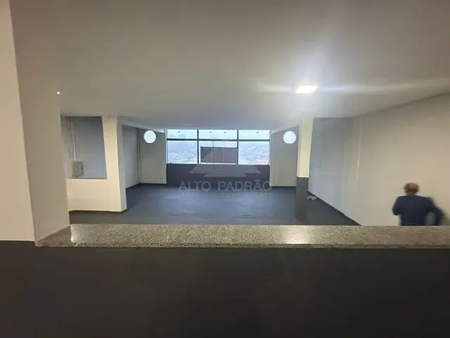 Galpão / Barracão com 200m², para alugar, no bairro Jardim Campo Verde em Mauá