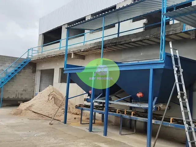 Galpão / Barracão à venda, no bairro Parque Industrial Prestes (Éden) em Sorocaba
