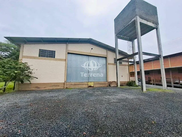 Galpão / Barracão com 1300m², para alugar, no bairro Fidélis em Blumenau