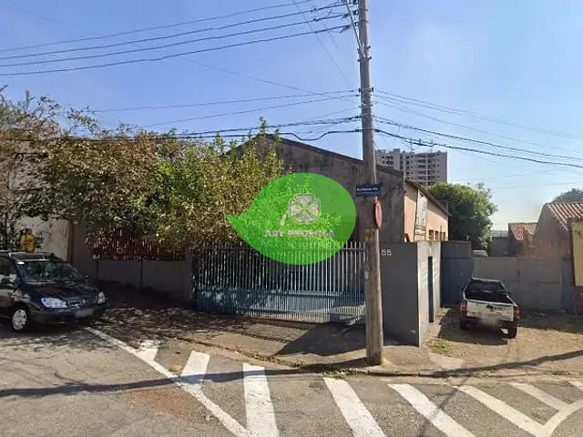 Galpão / Barracão com 700m², para alugar, no bairro Vila Hortência em Sorocaba
