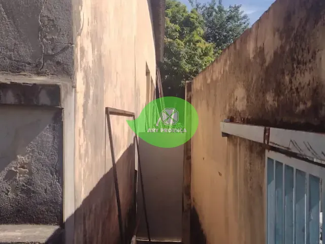 Galpão / Barracão com 700m², para alugar, no bairro Vila Hortência em Sorocaba
