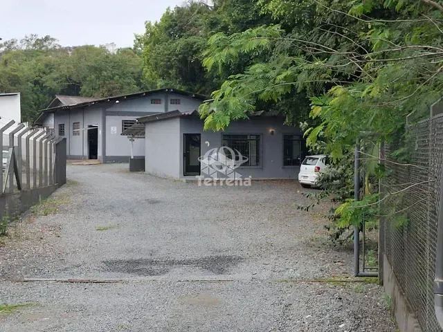 Galpão / Barracão com 5552m², para alugar, no bairro Passo Manso em Blumenau