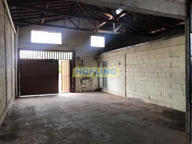 Galpão / Barracão com 220m², à venda ou para alugar, no bairro Vila Cristina em Rio Claro