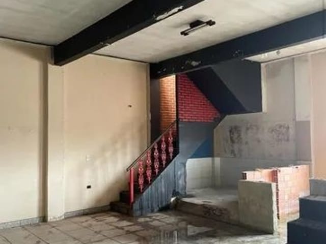 Galpão / Barracão com 250m², à venda, no bairro Veloso em Osasco