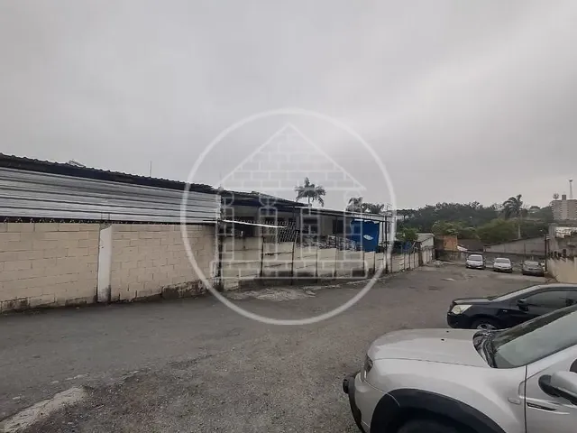 Galpão / Barracão com 700m², à venda, no bairro Vila do Castelo em São Paulo