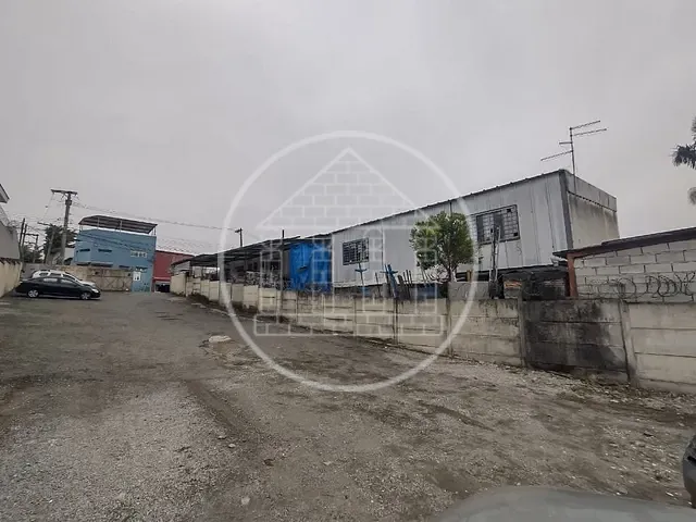 Galpão / Barracão com 700m², à venda, no bairro Vila do Castelo em São Paulo