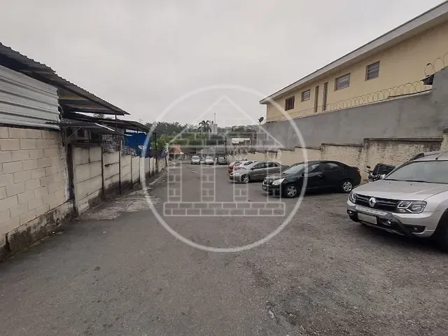 Galpão / Barracão com 700m², à venda, no bairro Vila do Castelo em São Paulo
