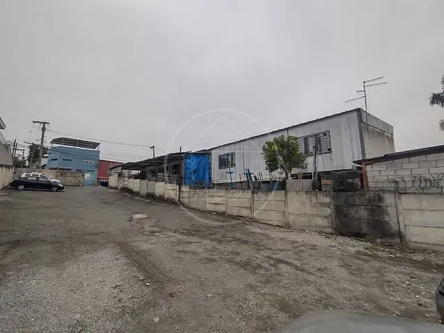 Galpão / Barracão com 700m², à venda, no bairro Vila do Castelo em São Paulo
