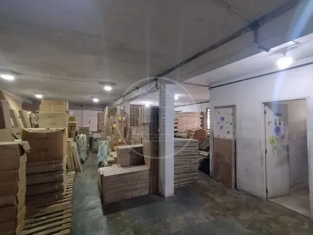 Galpão / Barracão com 700m², à venda, no bairro Vila do Castelo em São Paulo