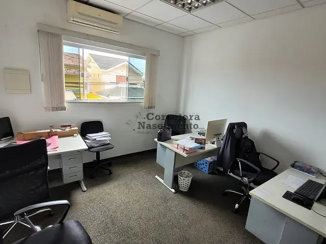 Galpão / Barracão com 420m², à venda, no bairro Jardim Altos de Santana I em Jacareí