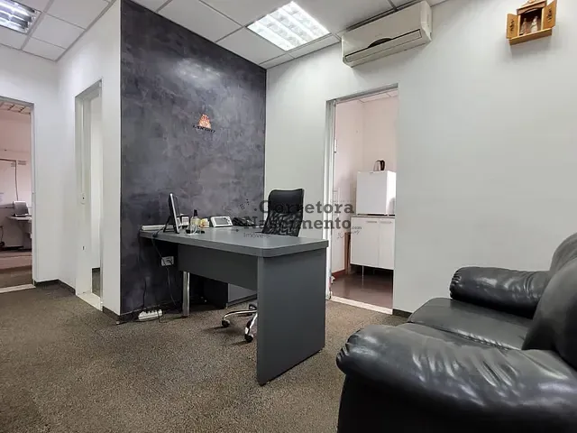 Galpão / Barracão com 420m², à venda, no bairro Jardim Altos de Santana I em Jacareí