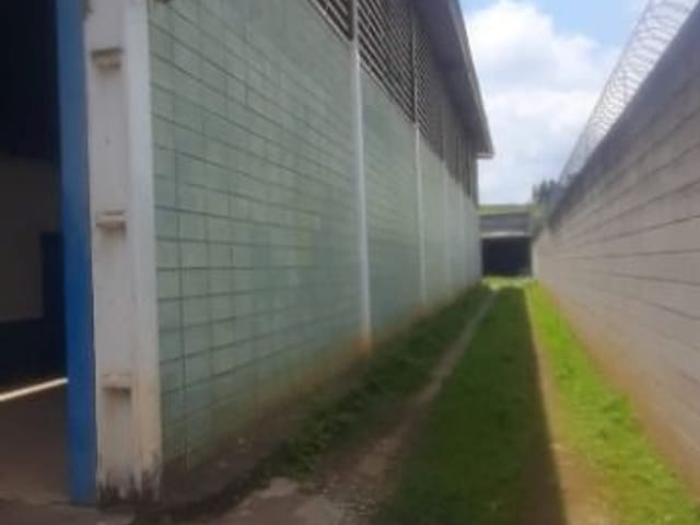 Galpão / Barracão com 1000m², à venda, no bairro Chácara Ondas Verdes em Cotia