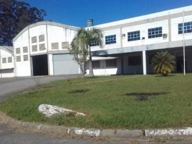 Galpão / Barracão com 40000m², à venda ou para alugar, no bairro Jardim Guarau em São Paulo