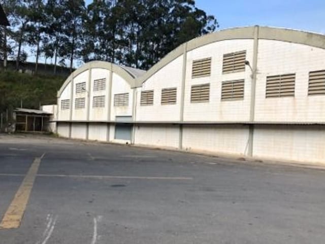 Galpão / Barracão com 40000m², à venda ou para alugar, no bairro Jardim Guarau em São Paulo