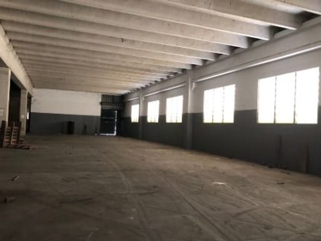 Galpão / Barracão com 40000m², à venda ou para alugar, no bairro Jardim Guarau em São Paulo