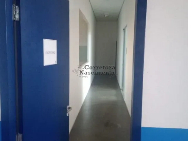 Galpão / Barracão com 5000m², para alugar, no bairro Jardim Califórnia em Jacareí
