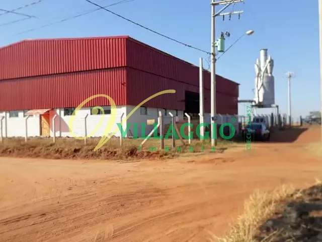 Galpão / Barracão com 1000m², para alugar, no bairro Chácara Recreio Parque do Sabiá (Zona Rural) em São José do Rio Preto