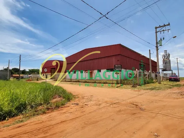 Galpão / Barracão com 1000m², para alugar, no bairro Chácara Recreio Parque do Sabiá (Zona Rural) em São José do Rio Preto