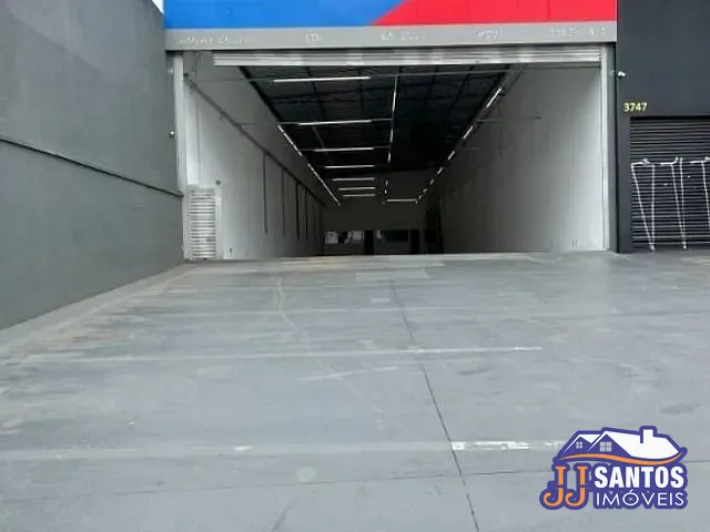 Galpão / Barracão com 700m², para alugar, no bairro Vila Fátima em São Paulo