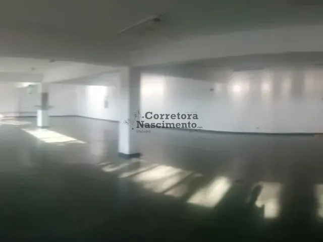 Galpão / Barracão com 3000m², para alugar, no bairro Jardim Califórnia em Jacareí