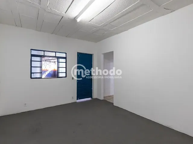 Galpão / Barracão com 690m², para alugar, no bairro Jardim Santa Genebra em Campinas