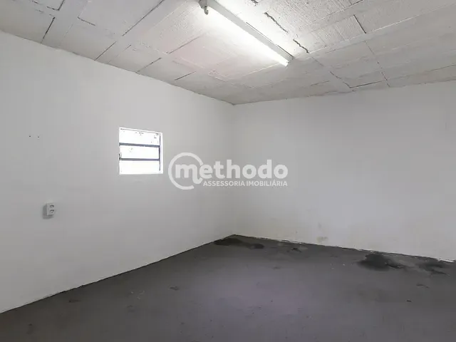 Galpão / Barracão com 690m², para alugar, no bairro Jardim Santa Genebra em Campinas