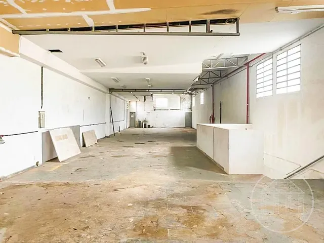 Galpão / Barracão com 1032m², à venda ou para alugar, no bairro Americanópolis em São Paulo