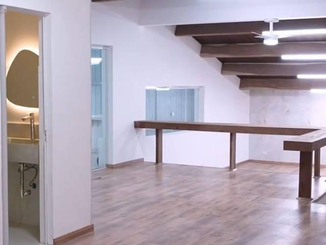 Galpão / Barracão à venda ou para alugar, no bairro Granja Vianna em Cotia