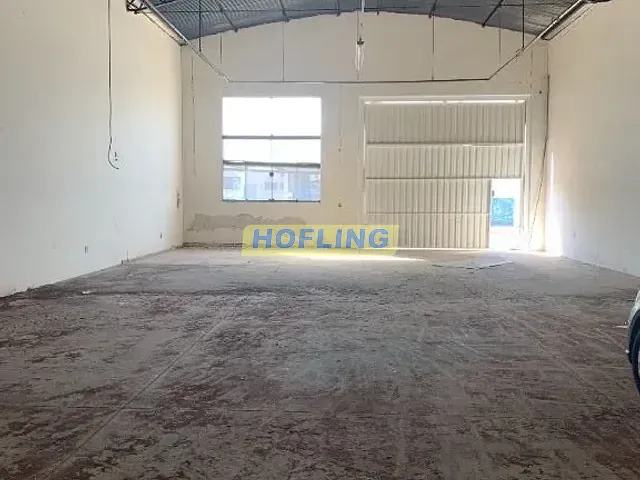 Galpão / Barracão com 324m², para alugar, no bairro Estádio em Rio Claro