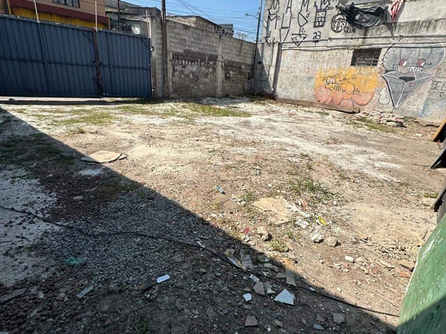 Galpão / Barracão com 250m², à venda ou para alugar, no bairro Educandário em São Paulo