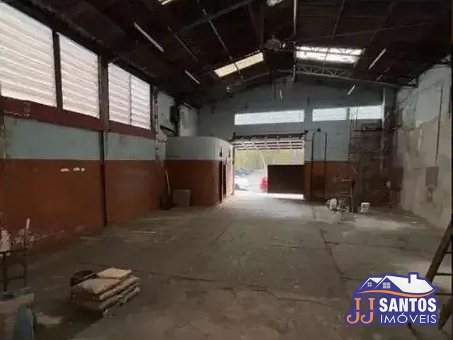 Galpão / Barracão com 600m², para alugar, no bairro Jardim Avelino em São Paulo