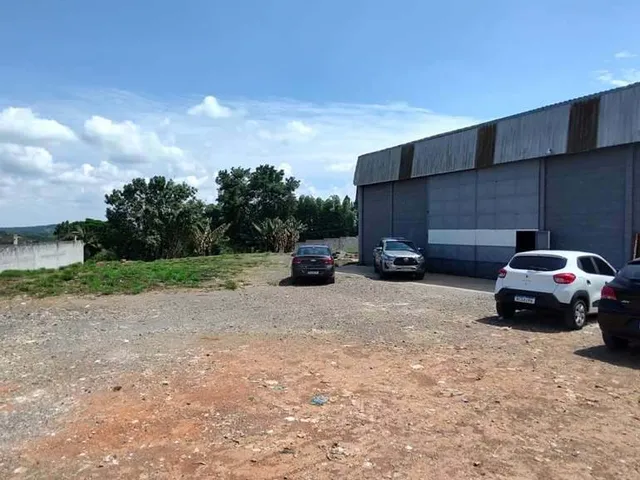 Galpão / Barracão com 3001m², à venda, no bairro Santana em Cotia