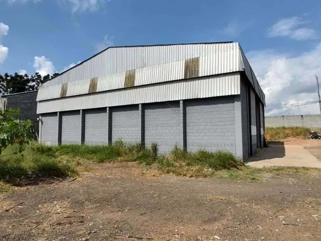 Galpão / Barracão com 3001m², à venda, no bairro Santana em Cotia