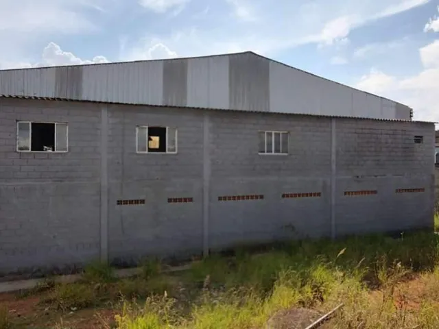 Galpão / Barracão com 3001m², à venda, no bairro Santana em Cotia