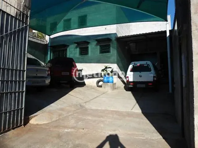 Galpão / Barracão com 300m², à venda, no bairro Parque dos Jacarandás em Campinas