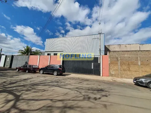 Galpão / Barracão com 1234m², à venda ou para alugar, no bairro Jardim Vilage em Rio Claro