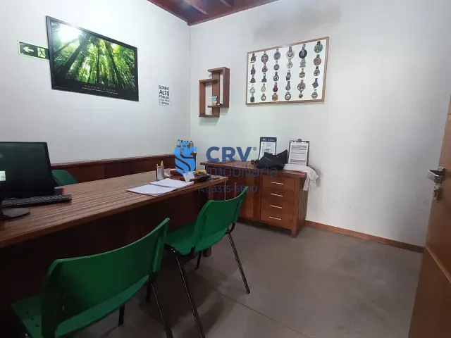 Galpão / Barracão com 360m², para alugar, no bairro Antares em Londrina