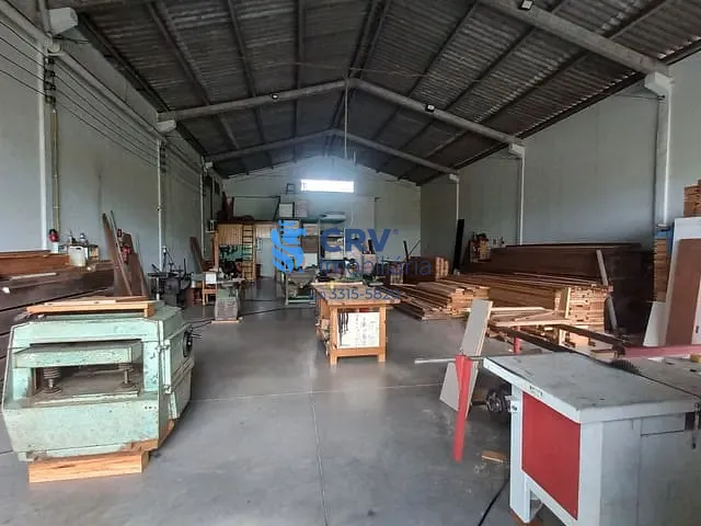 Galpão / Barracão com 360m², para alugar, no bairro Antares em Londrina